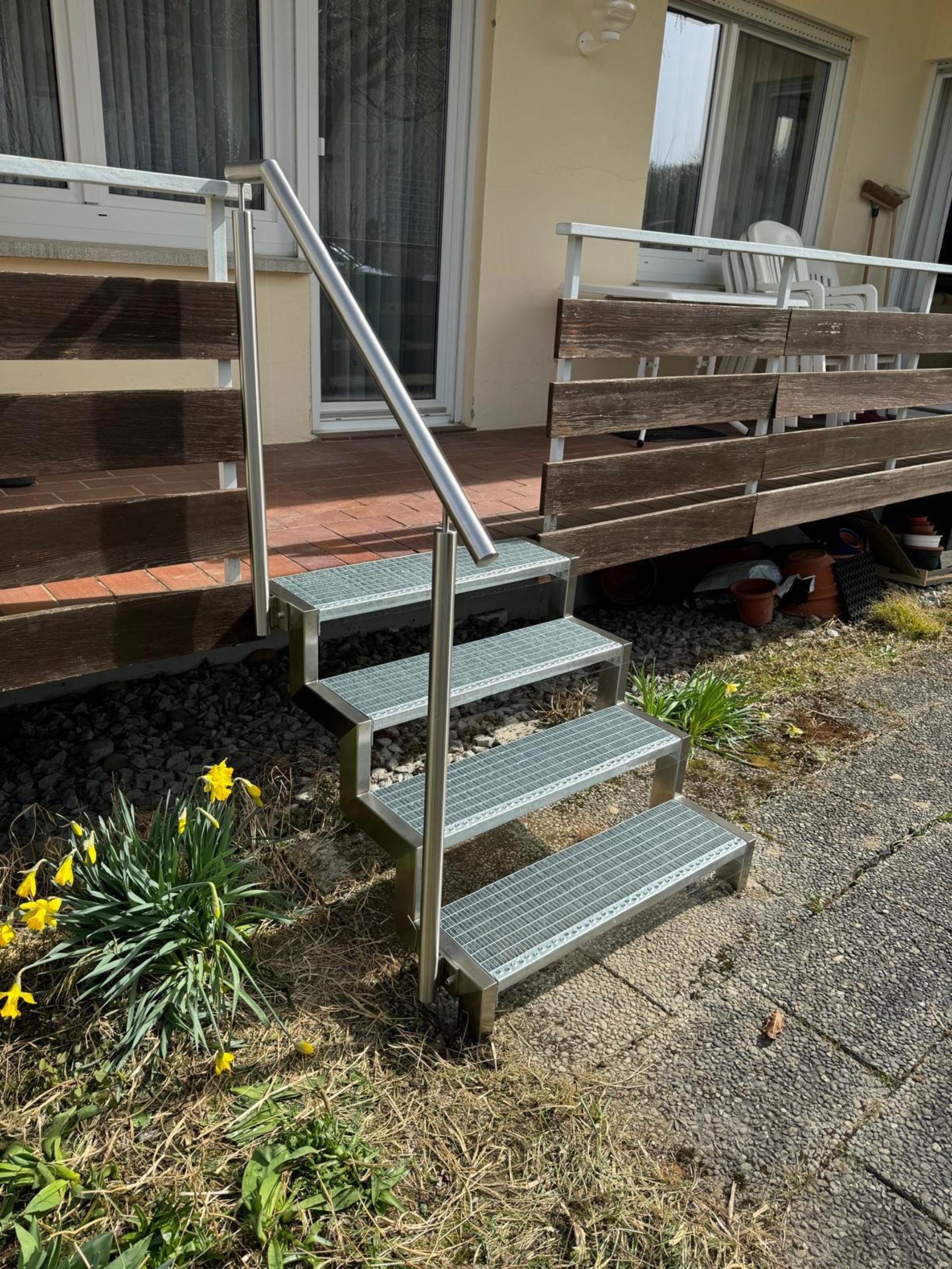 Edelstahl Konstruktion 10 Edelstahl Konstruktion 10